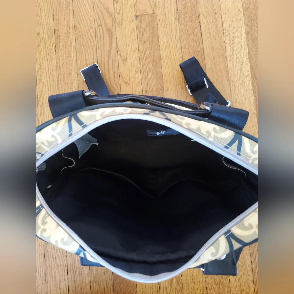 Petunia Pickle Bottom Diaper Bag - Picture 5 of 5